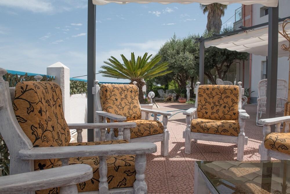 Hotel Umberto Ricadi Zewnętrze zdjęcie
